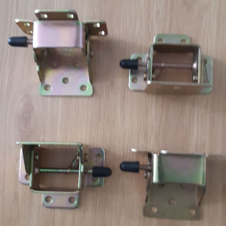 4 cái bản lề chân bàn gấp nhỏ gọn