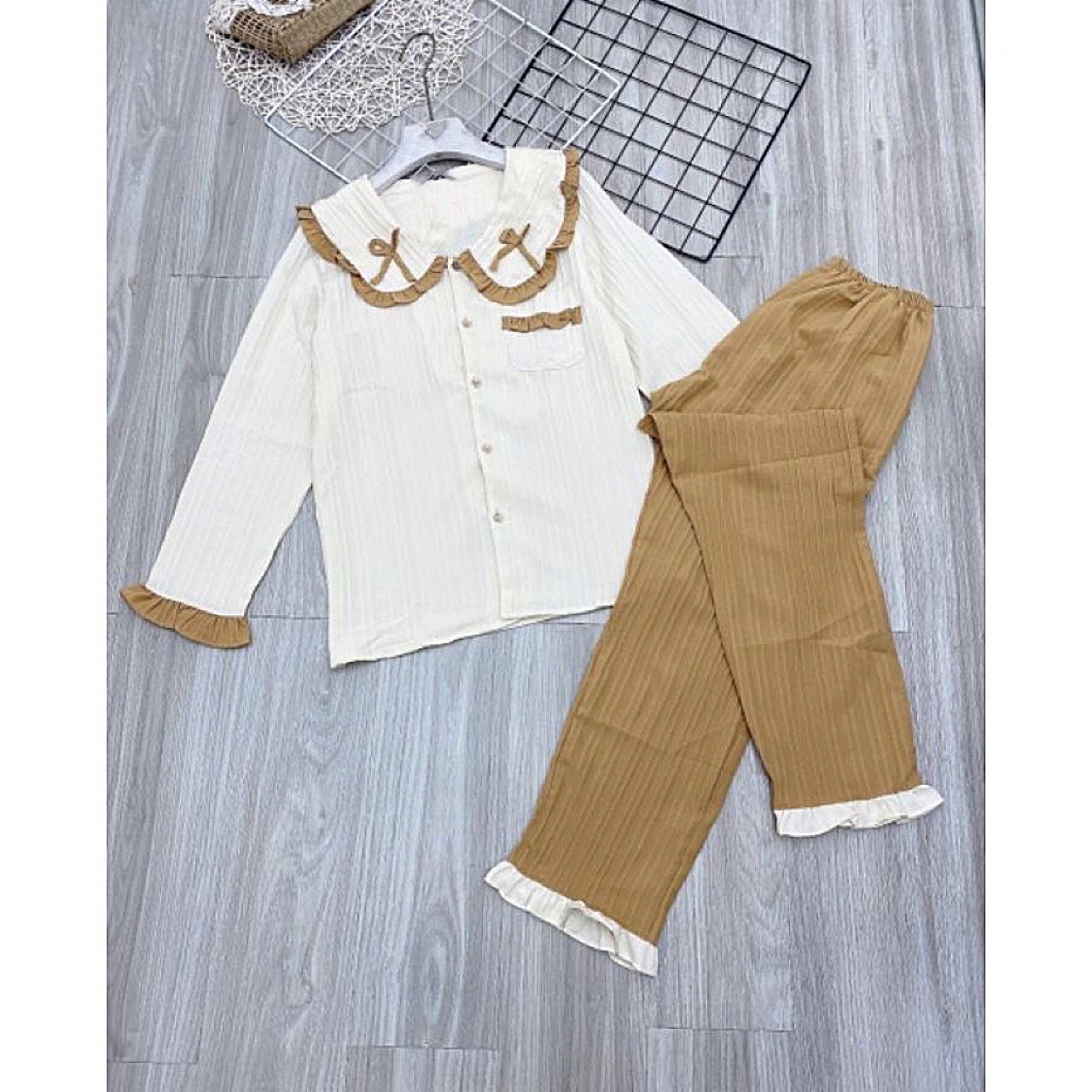 Bộ đồ bầu dài tay chất đũi gân mềm thiết kế đẹp cho mẹ bầu mặc bầu và sau sinh BD964