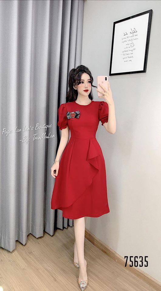 Đầm xòe tay búp cổ tròn đính nơ ngực
