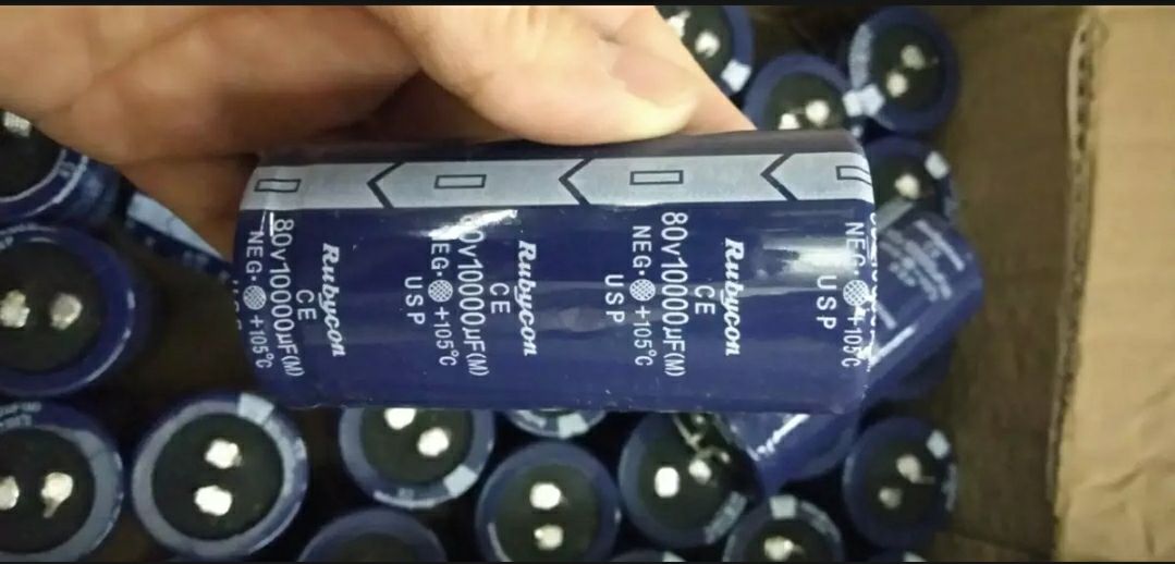tụ nguồn 10000uf-80v giá bán 2 con