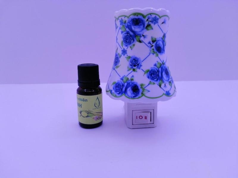 Combo đèn ngủ xông tinh dầu cắm tường + chai tinh dầu sả chanh 10 ml