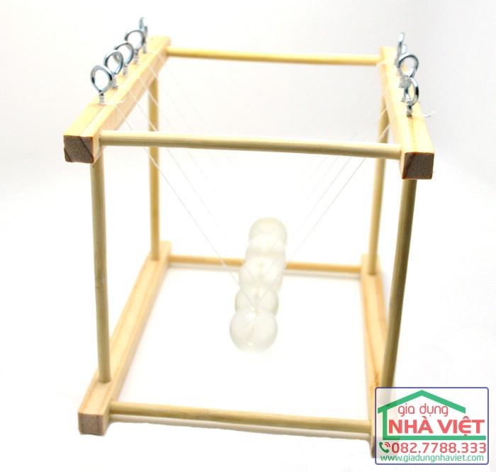 Mô hình con lắc Newton bằng gỗ