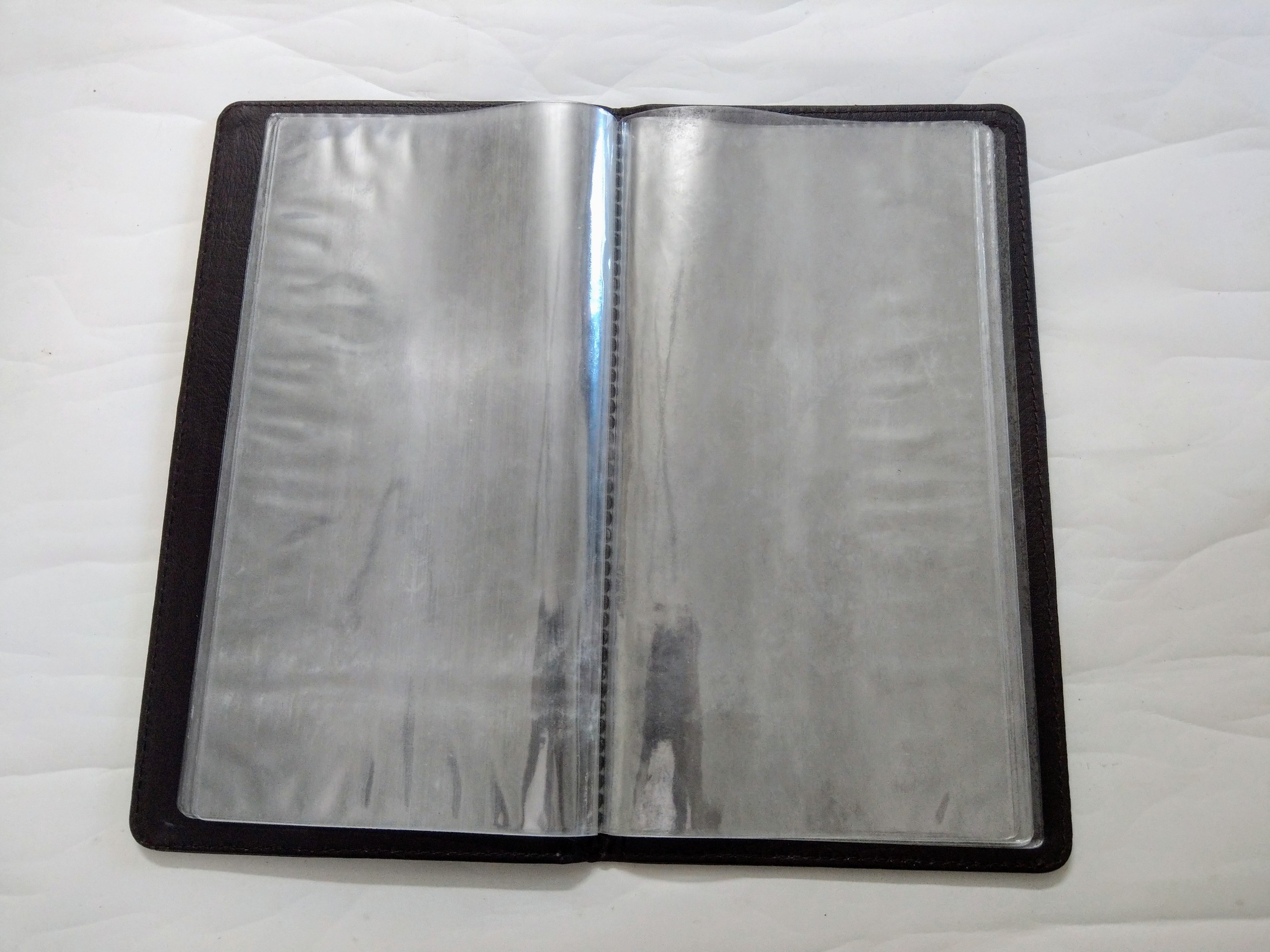 Menu A5 10 Lá Quyển Da Bìa Gỗ  2010