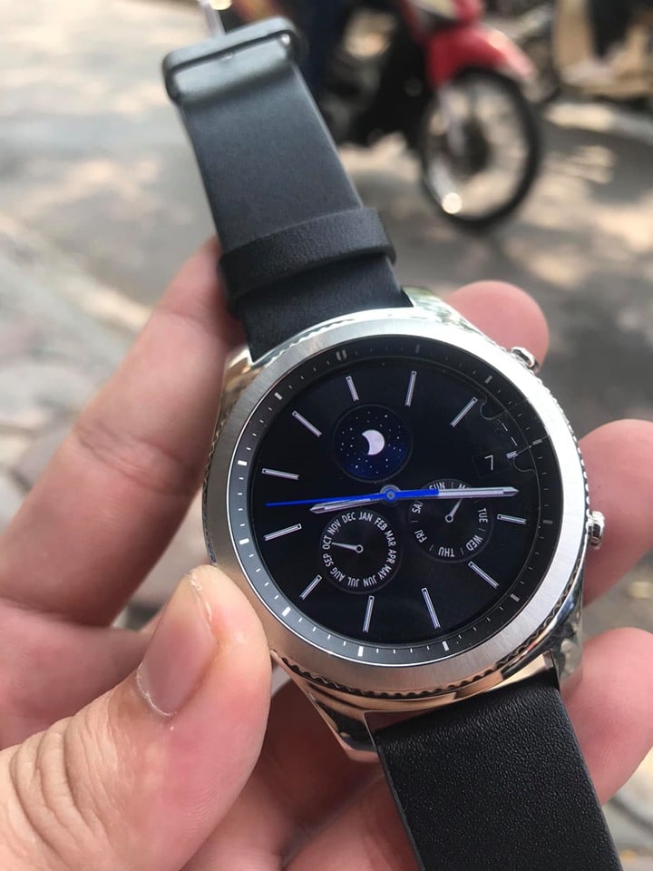 Đồng hồ thông minh Samsung Gear S3 Classic