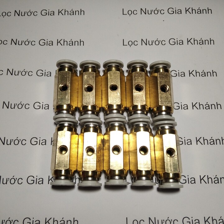 10 thân giữa phun sương, đế cuối béc phun sương( không kèm mắt phun)
