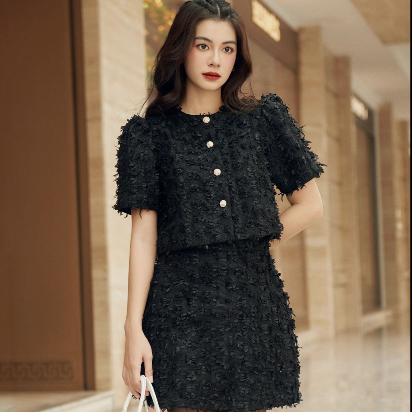 Voucher siêu sale 15% OLV - Áo Gigi Black Top