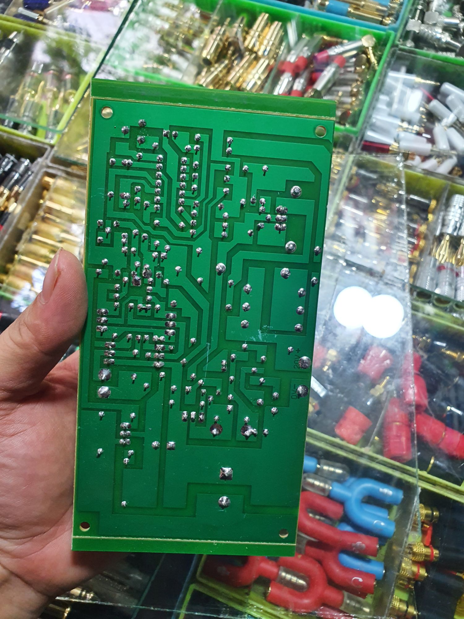 bo ổn áp standa