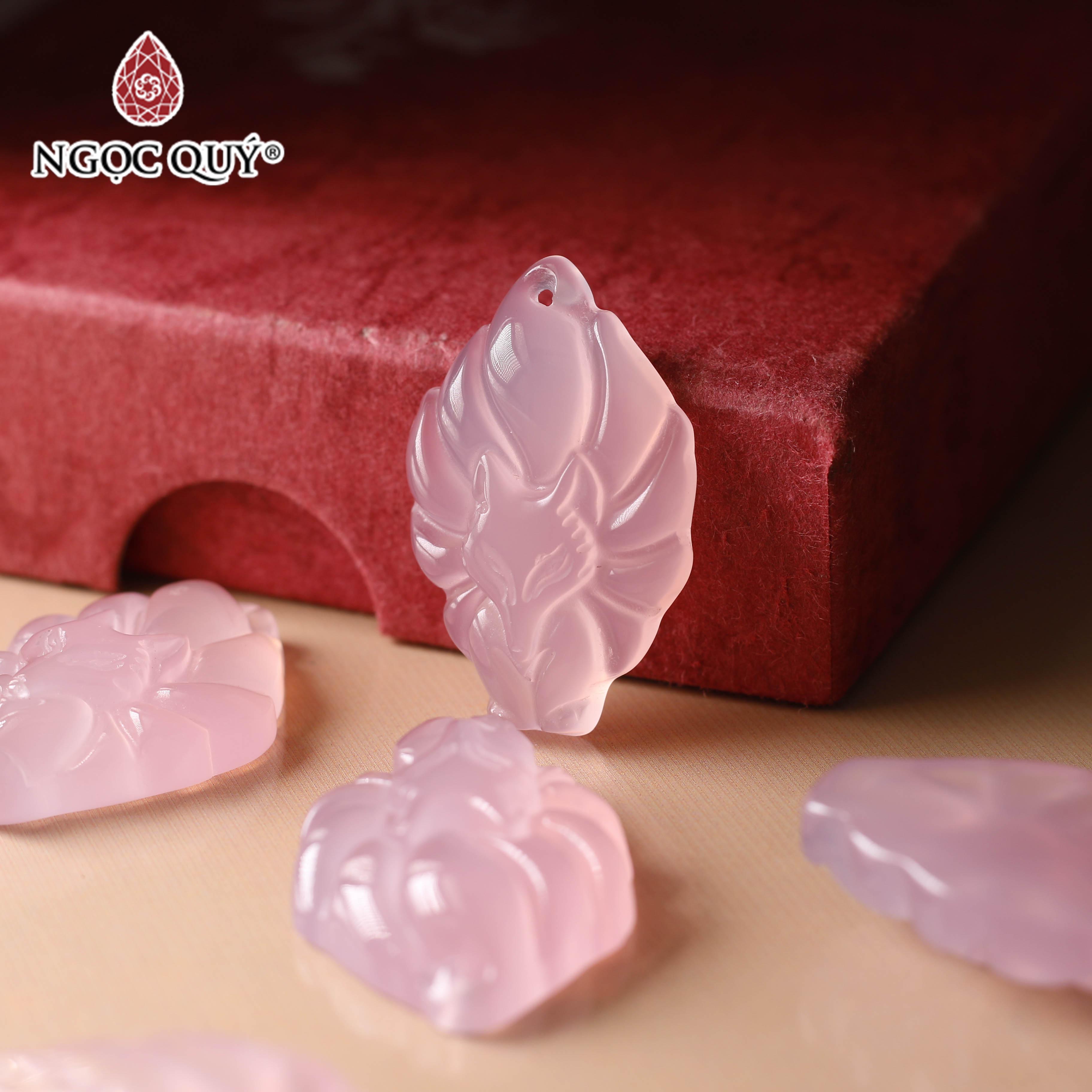 Mặt dây chuyền hồ ly 9 đuôi đá mã não 31x20x8mm - Ngọc Quý Gemstones