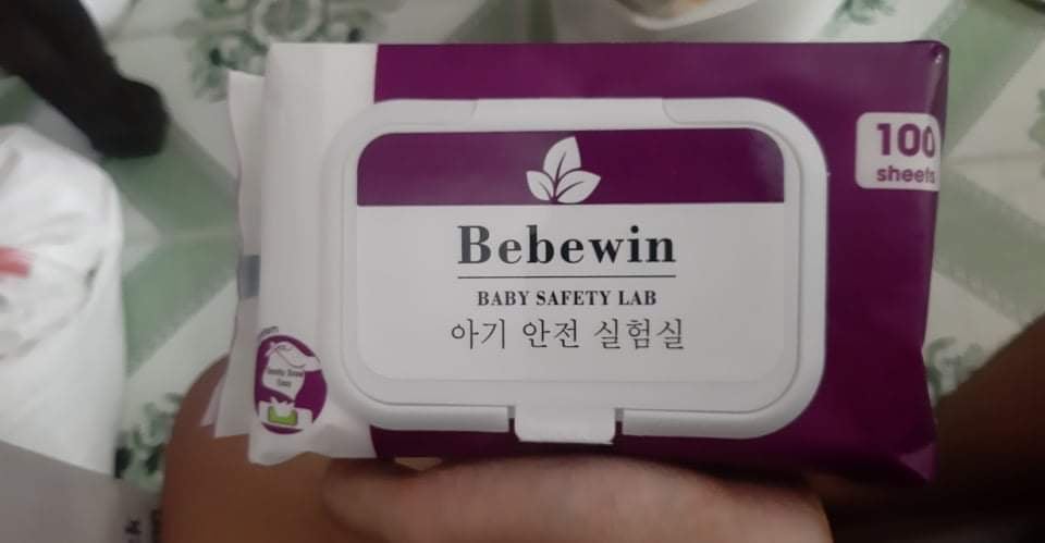combo 4 bịch khăn giấy ướt BEBEWIN 100 tờ/ 1 bịch (TẶNG 1 BỊCH KHĂN ƯỚT BABY WIPES 80g)