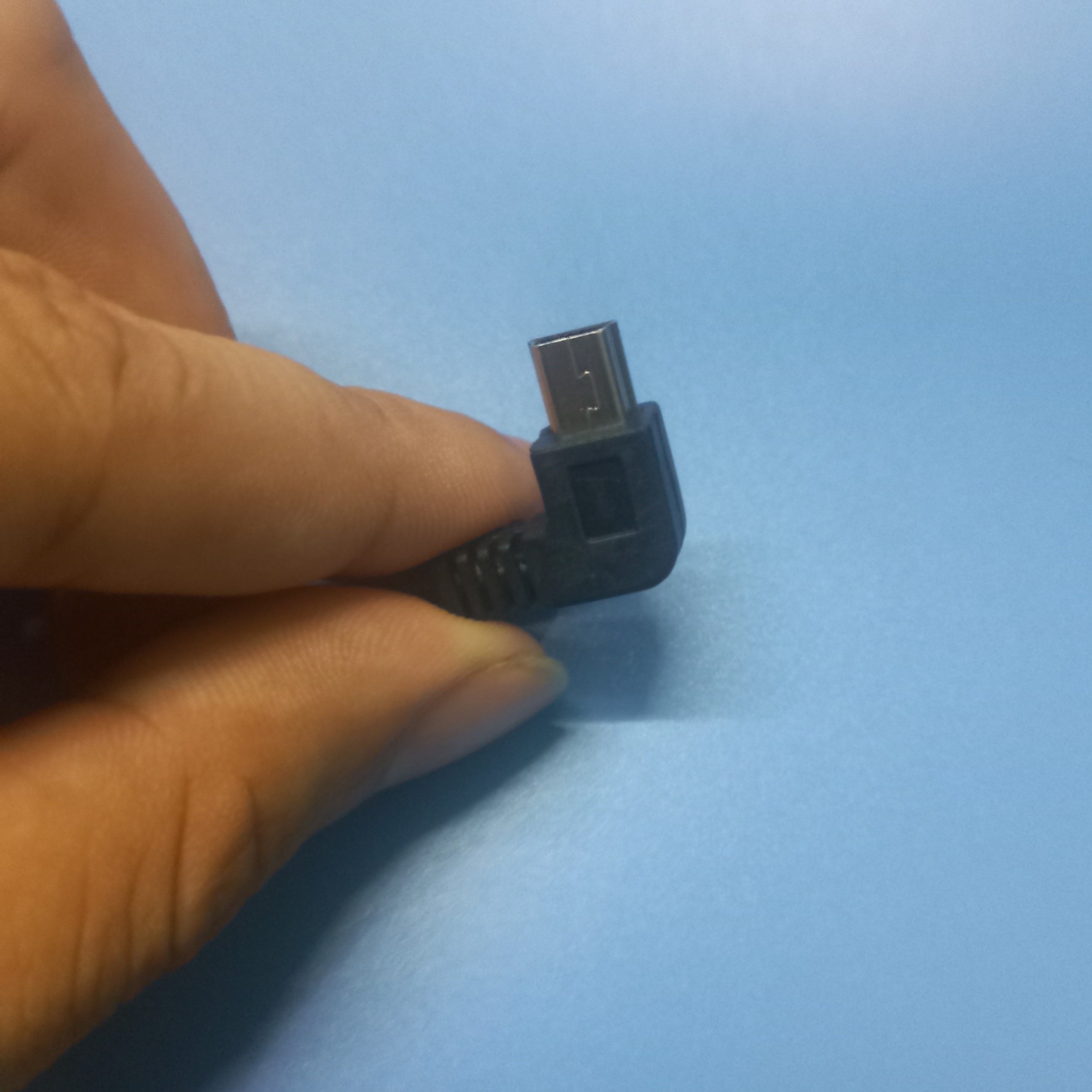 TẨU SẠC CAMERA HÀNH TRÌNH - OUTPUT 5V - 1A - ĐẦU MICRO USB