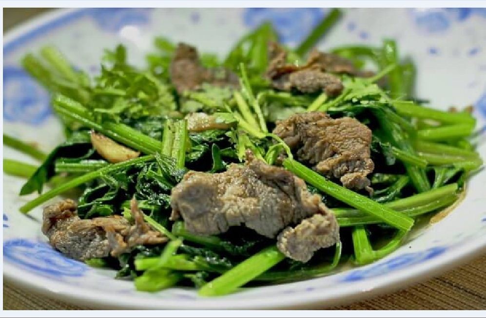 Combo 2 gói rau cần tây ( 1 gói cần tây đỏ + 1 gói cần tây xanh )