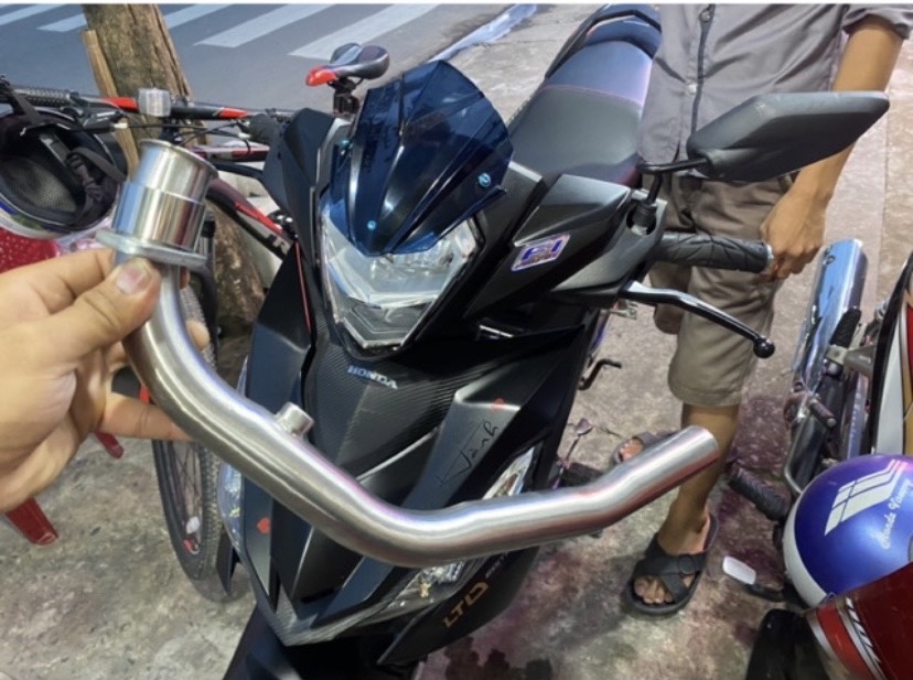 cổ pô winer.ex 135.150 inox 304 saize 32