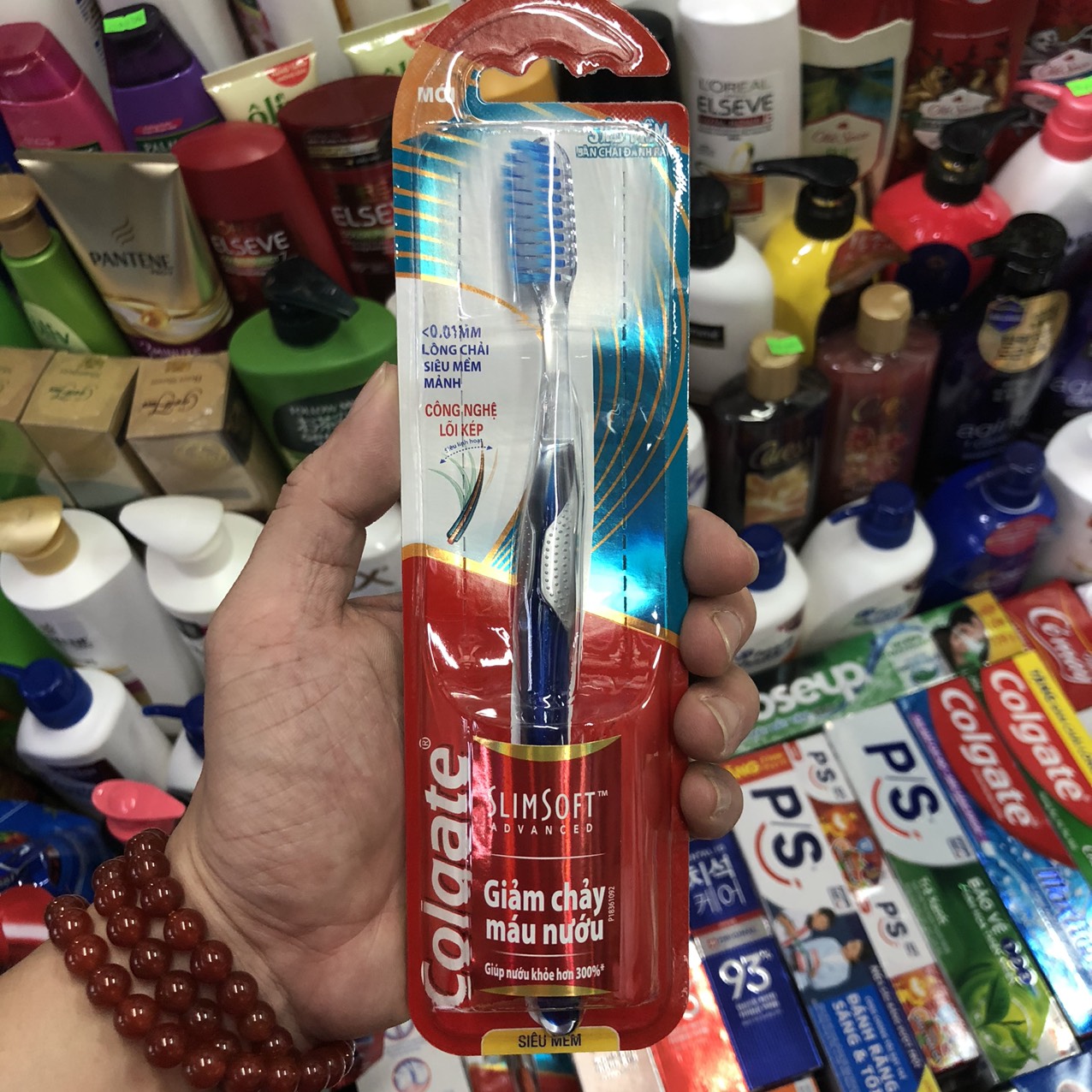 Bàn chải đánh răng Colgate Slimsoft Advandced 0.01mm