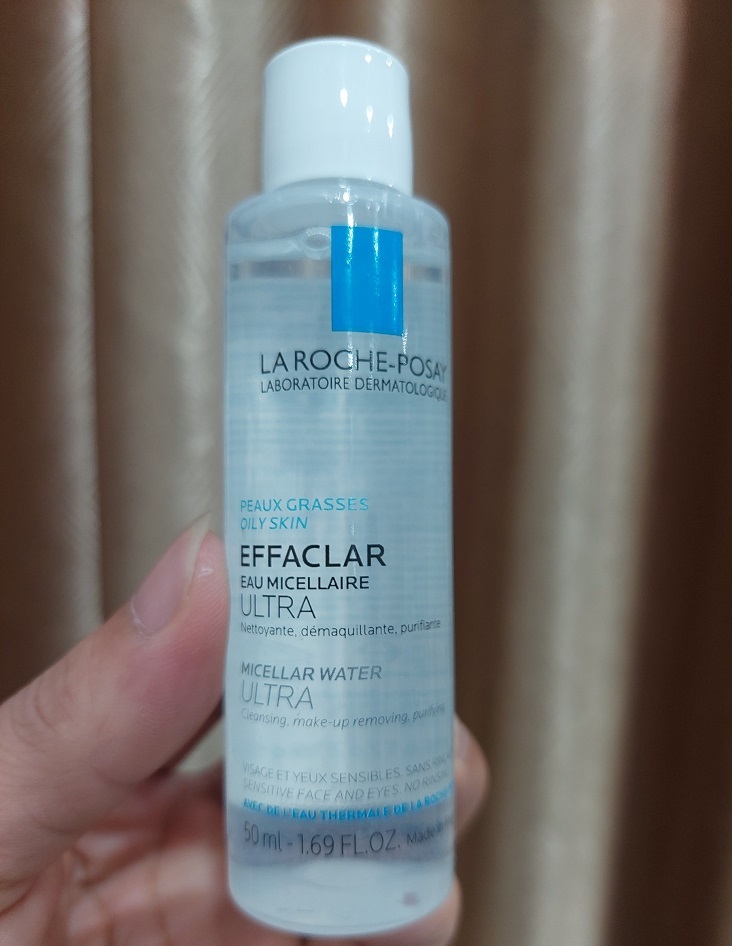 Nước Tẩy Trang La Roche Posay Eau Peaux Sensibles Peaux Reactives Peaux Grasses Micellaire Ultra 400ml
