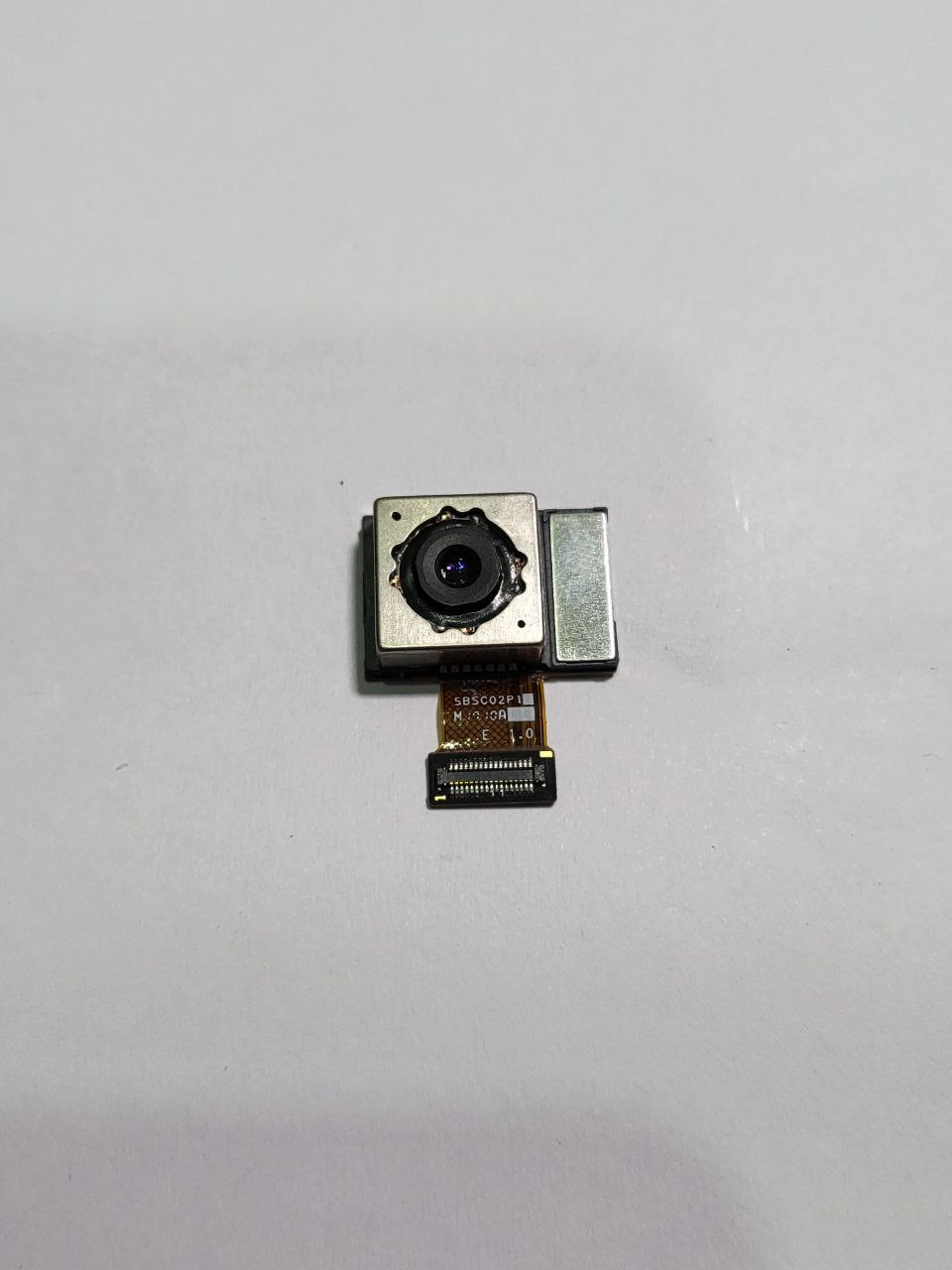 Camera sau HTC U Ultra tháo máy