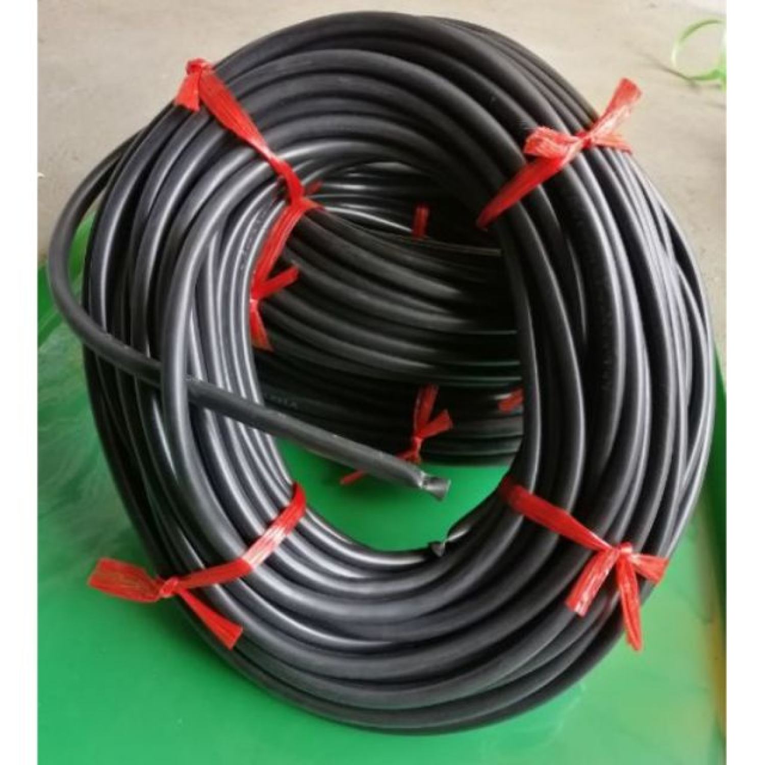 Dây tio đen (phi 8)dẫn nước chống rêu mốc