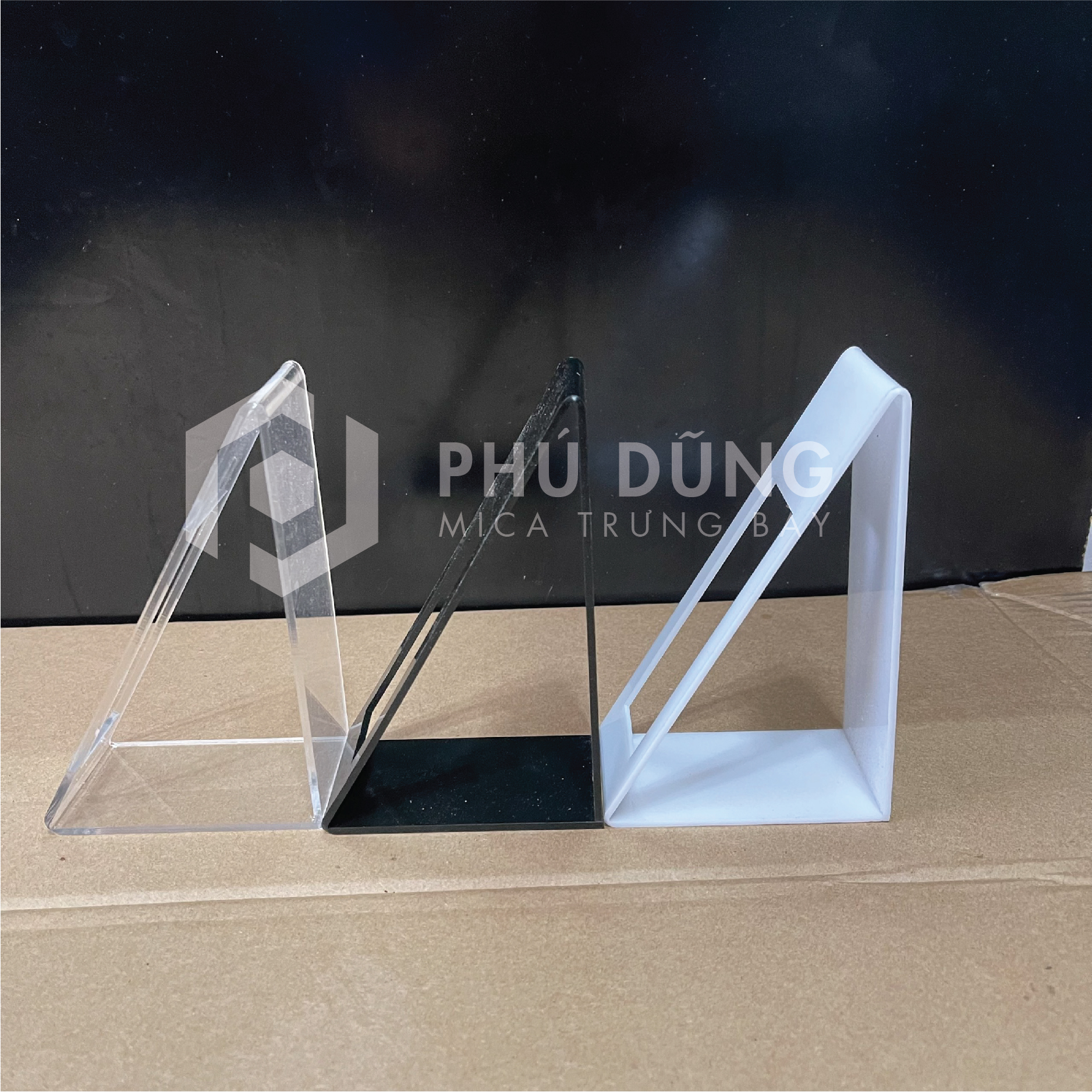 [HCM]Kệ Mica Dây Nịt Màu Trắng