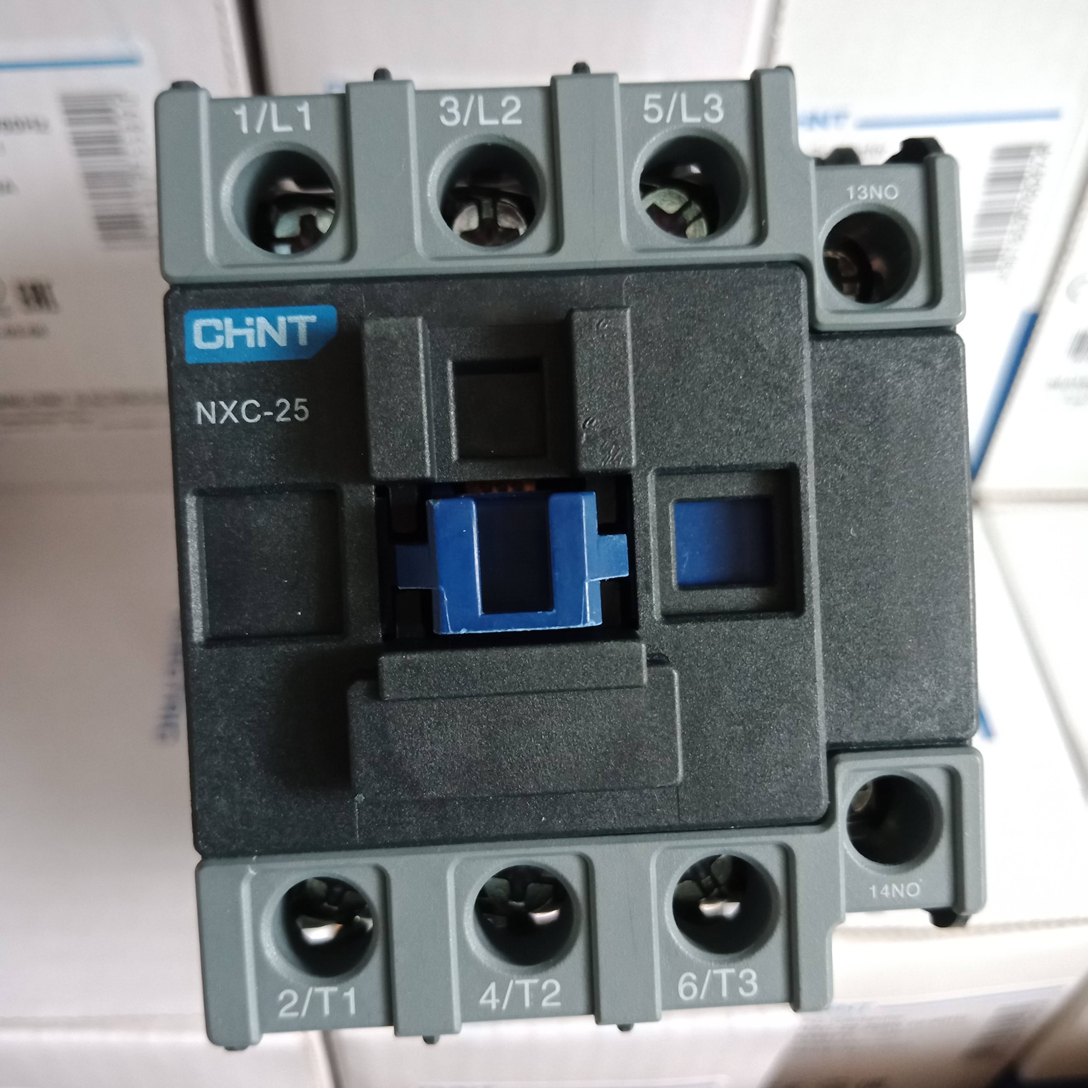 Khởi động từ chint 3 pha- cuộn hút 220vac- công suất 18a, 22a, 25a, 32a, 40a