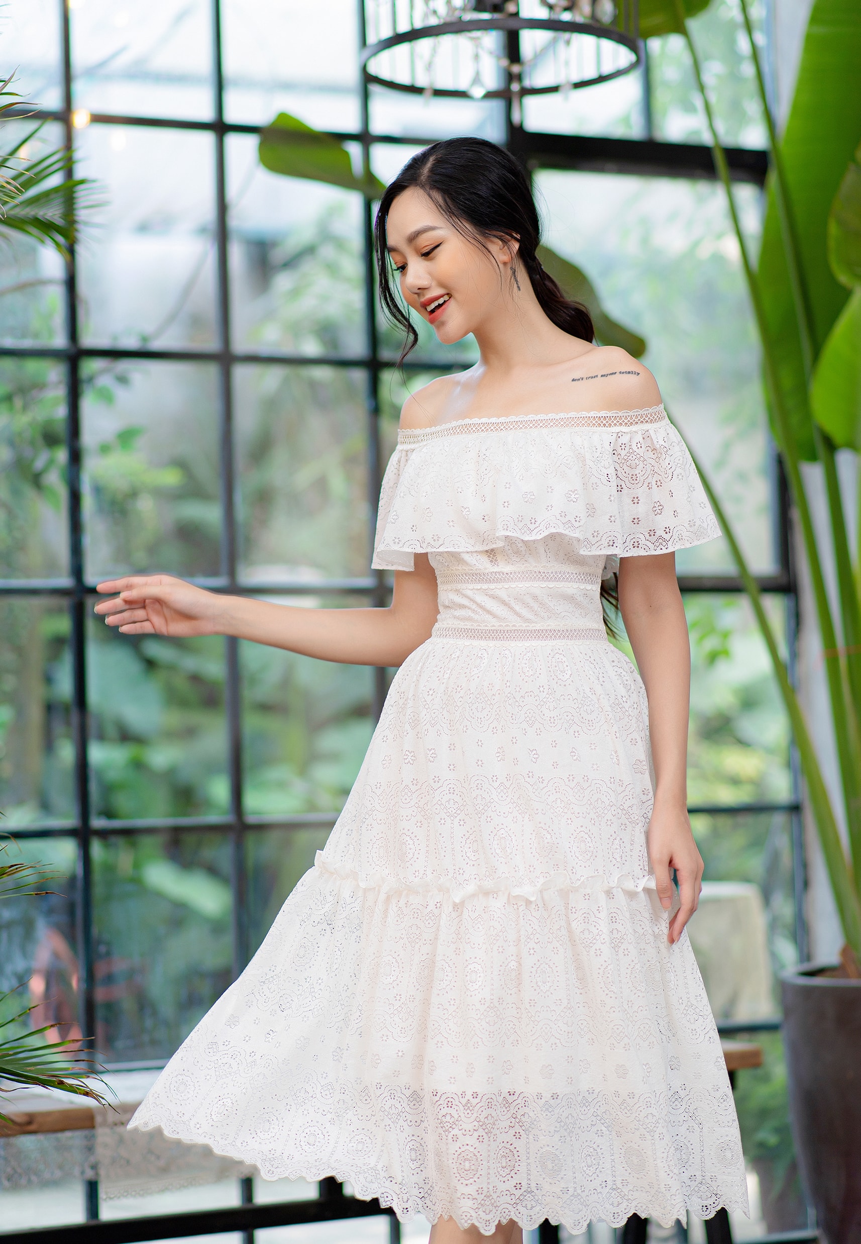 Đầm ren trễ vai Mila 20DK066TR