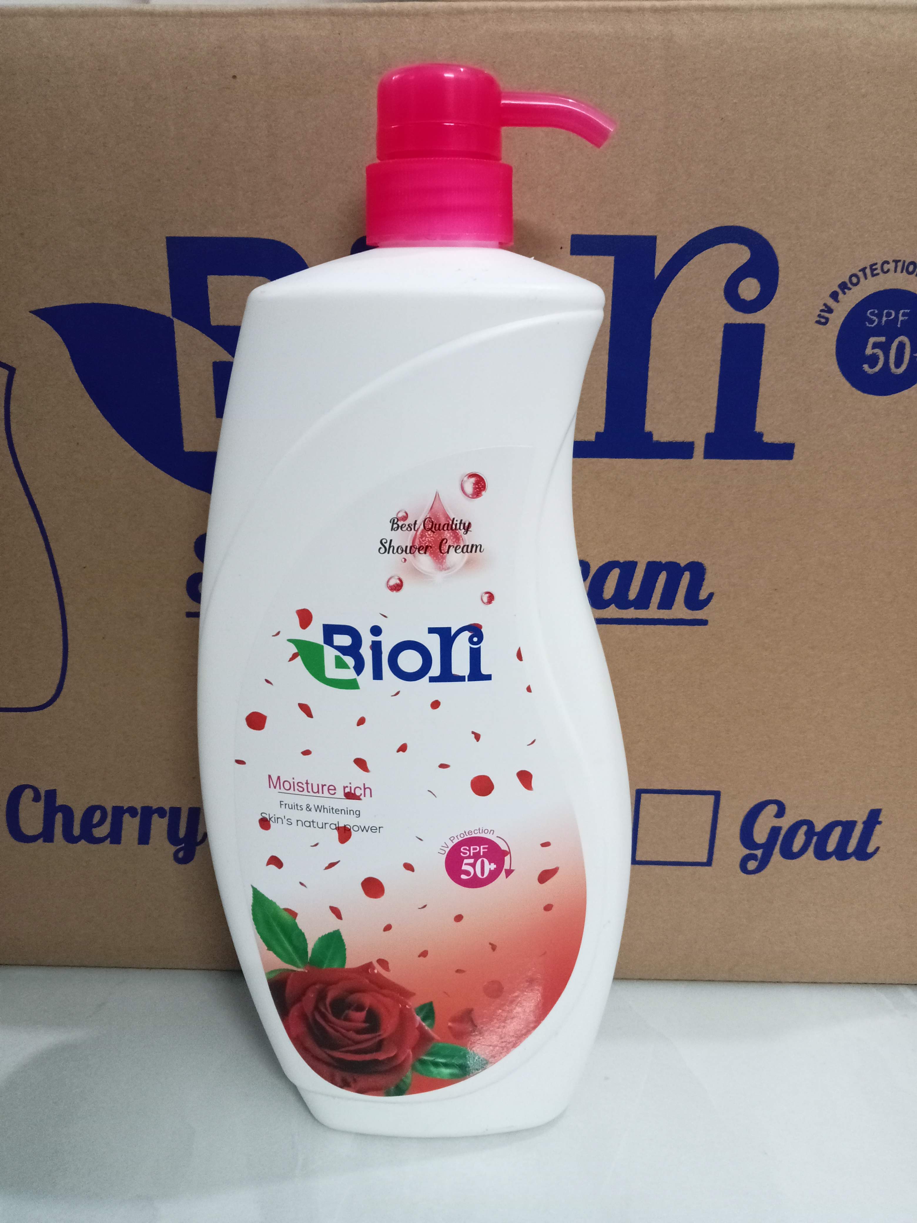 sữa tắm thơm trắng da Biori 1200ml