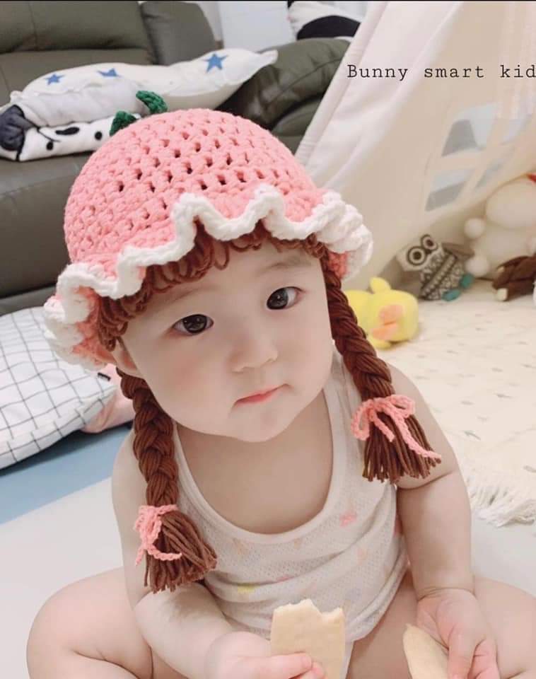 Nón mũ len mềm Hồng viền, kèm bím tóc giả cho bé