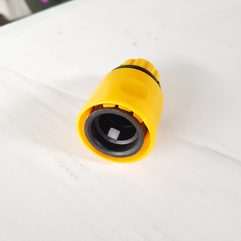 Jack nối ống nước kết nối nhanh phi 6 (màu vàng)