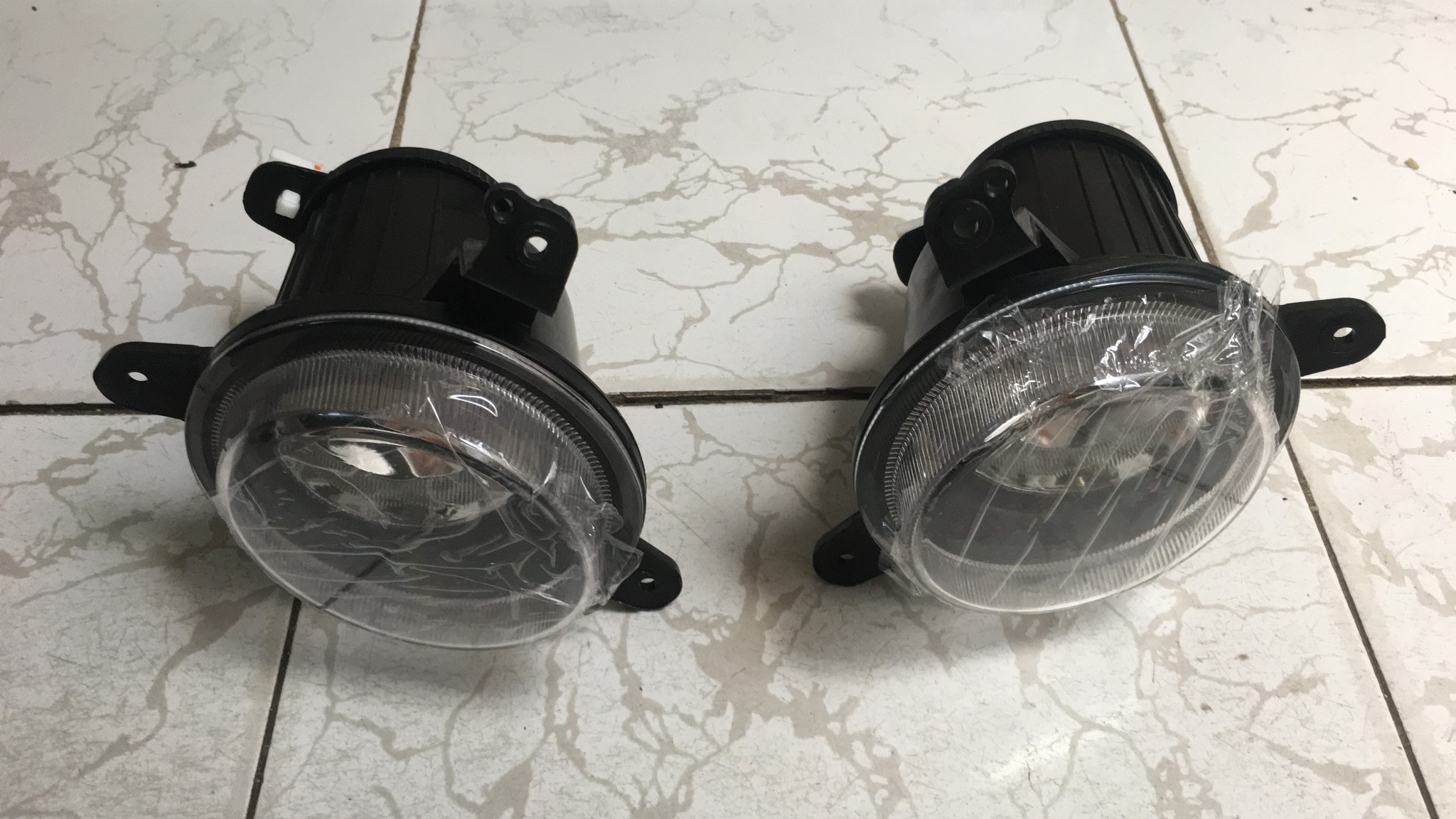 Đèn gầm cản trước Dongben X30 và Dongben T30 tải