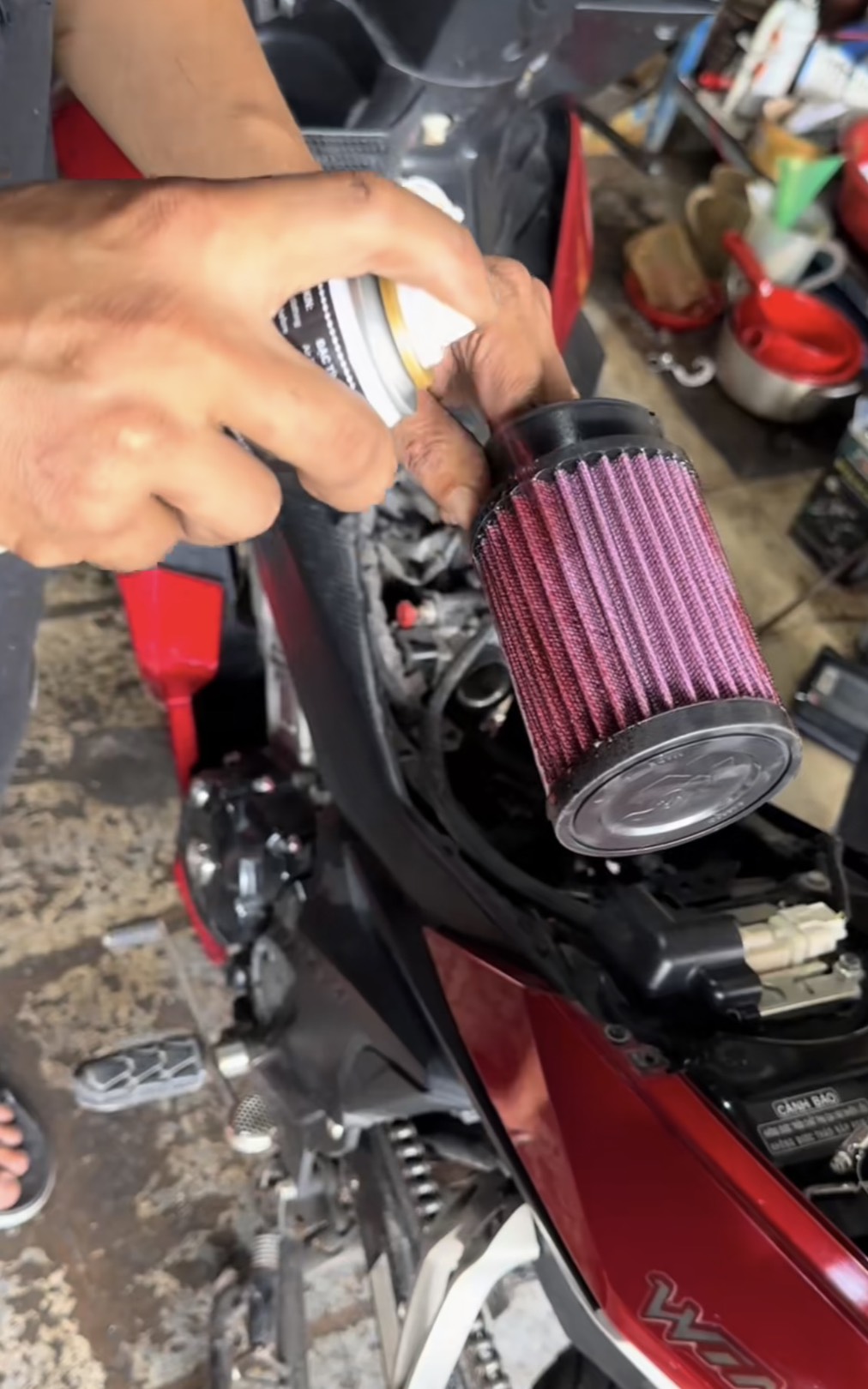 Tẩm dầu lọc gió Sprayking