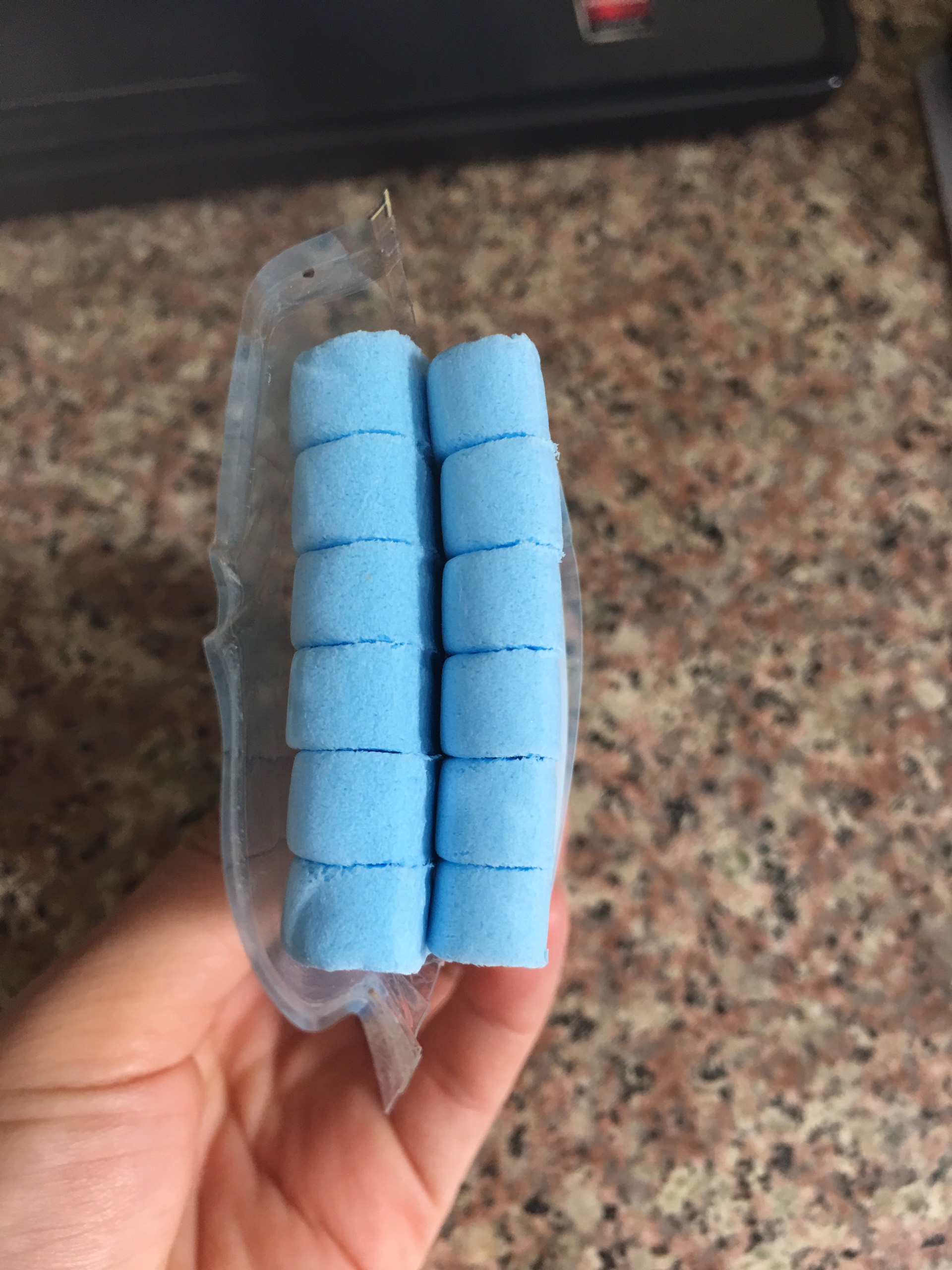 Bộ mút bọt biển rữa mặt Chivey