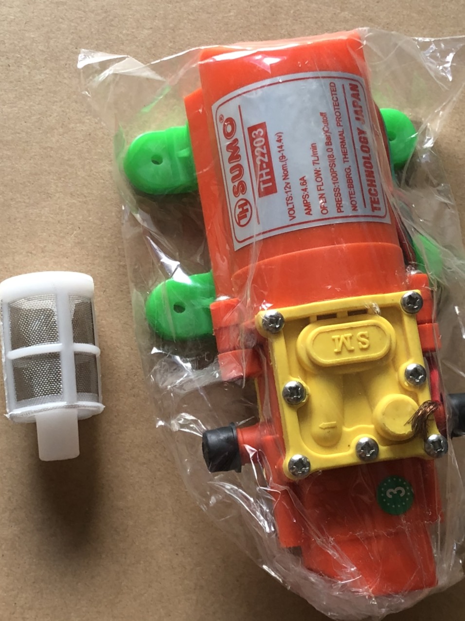 Máy bơm tăng áp mini SUMO CAM 12V tiện lợi