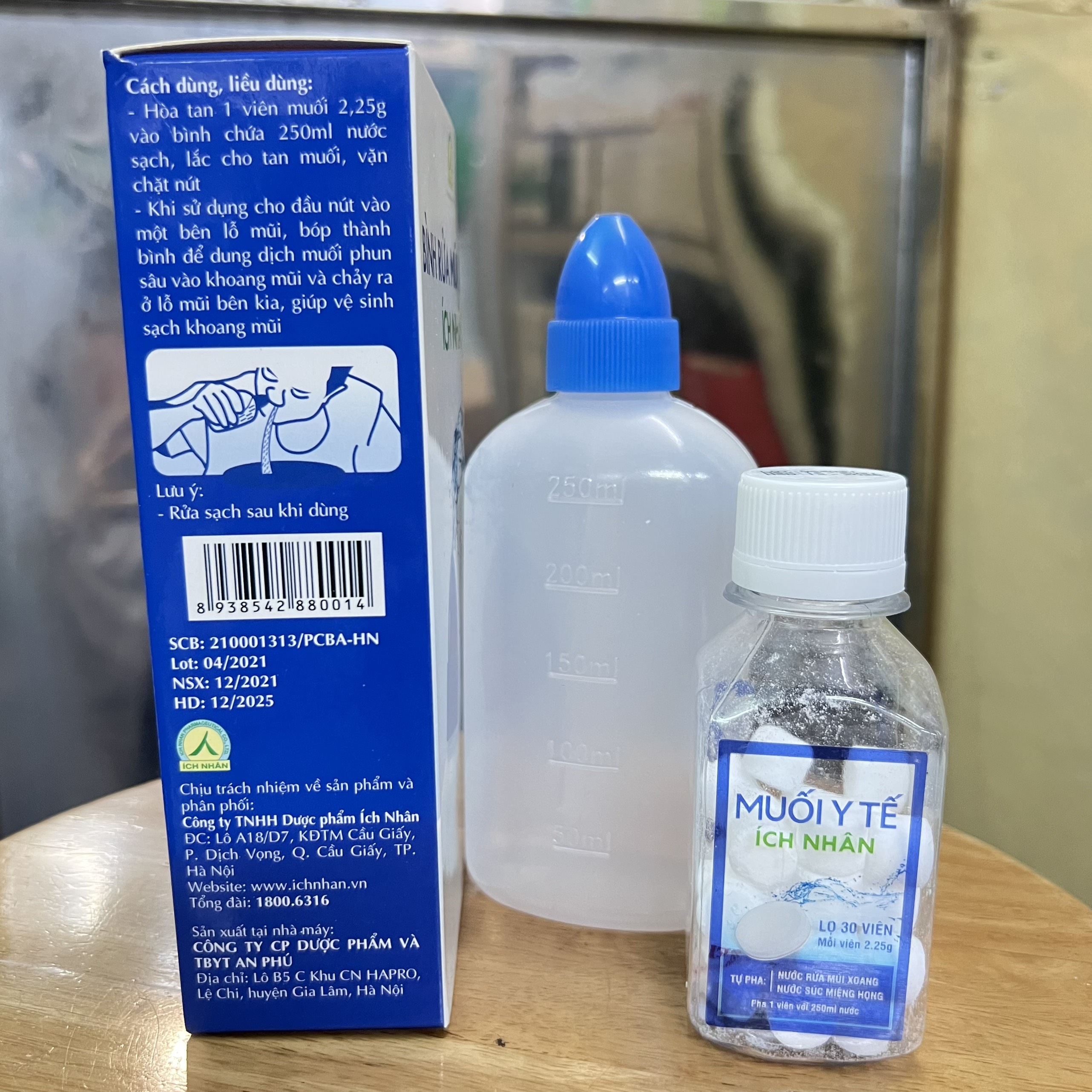 Bình rửa mũi xoang Ích Nhân ( bình 250ml + muối 30 viên )