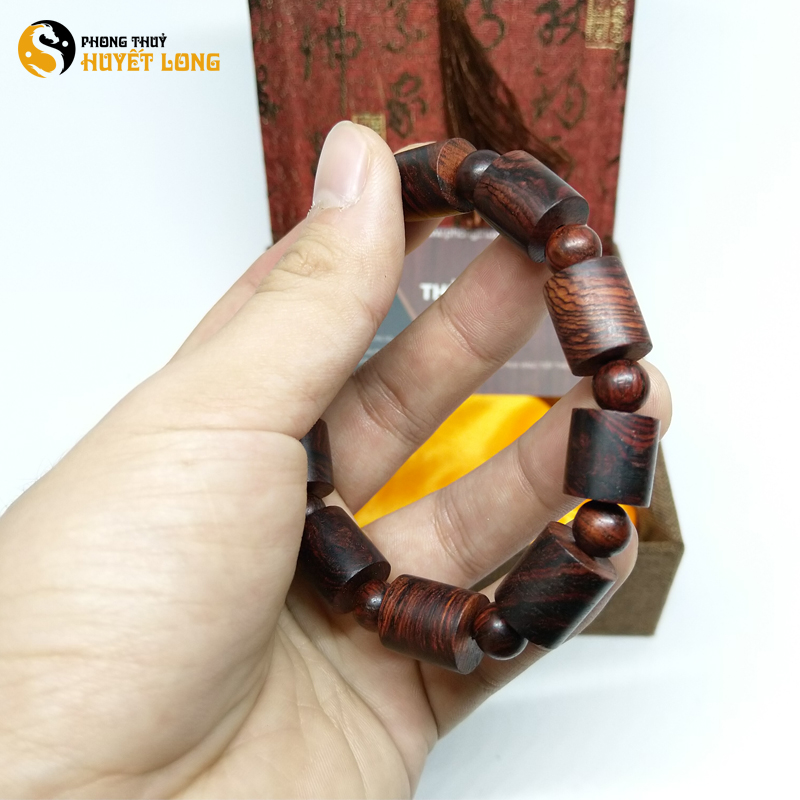 Vòng Gỗ Sưa Đỏ Đốt Trúc -  Vòng Tay Phong Thủy