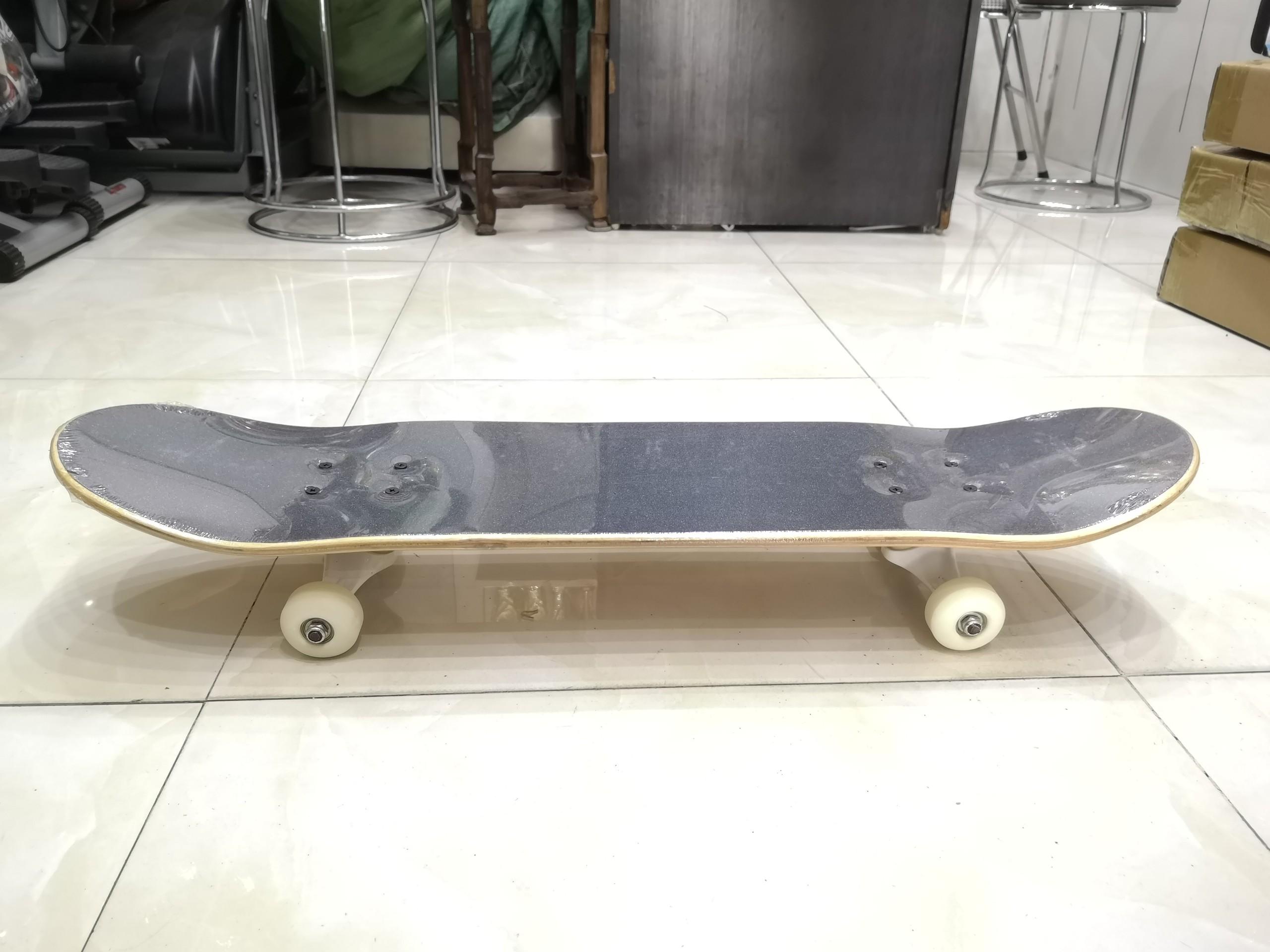 Ván trượt gỗ lá phong cao cấp
