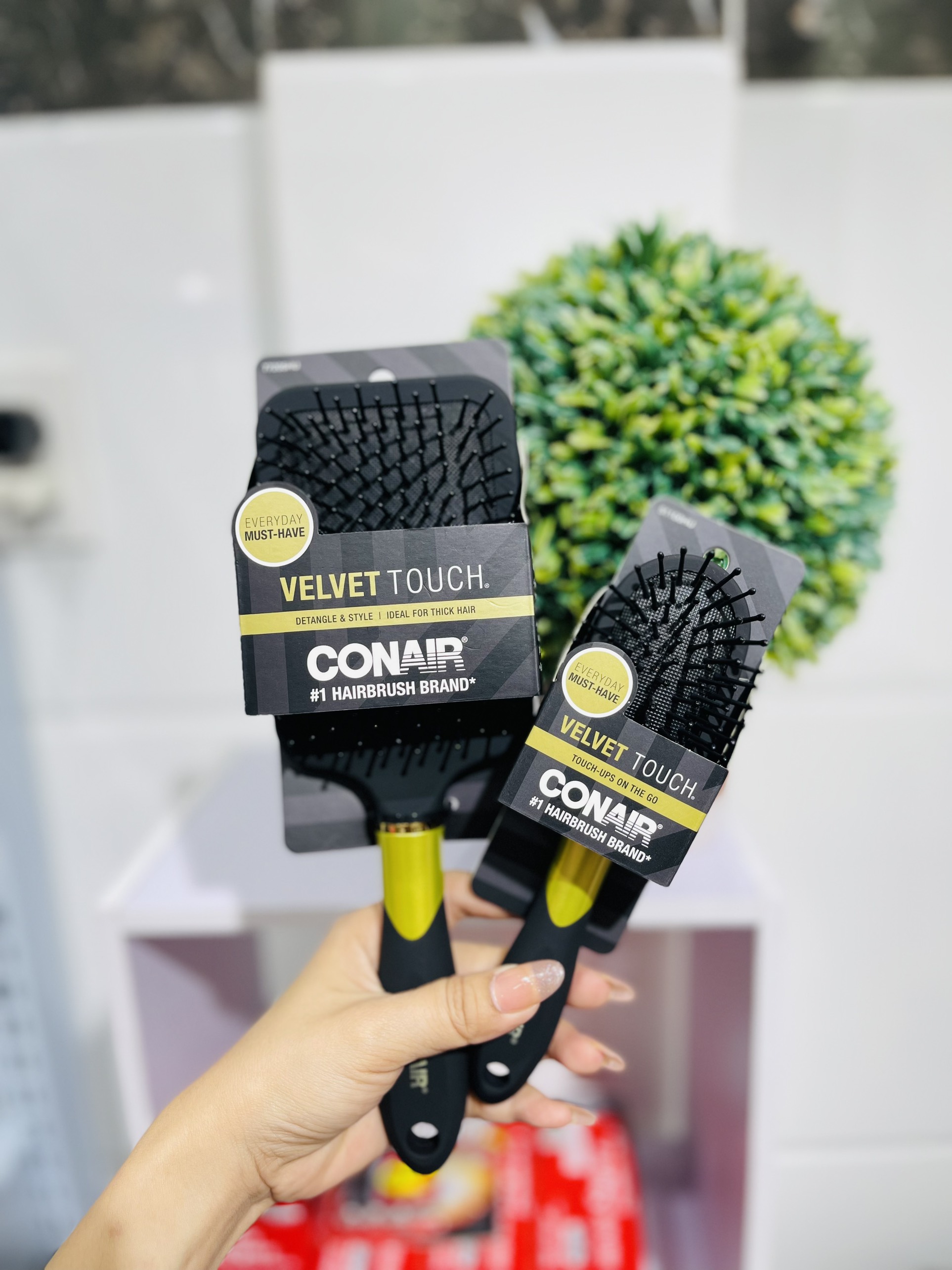 Combo 2 lược gỡ rối Conair Velvet Touch