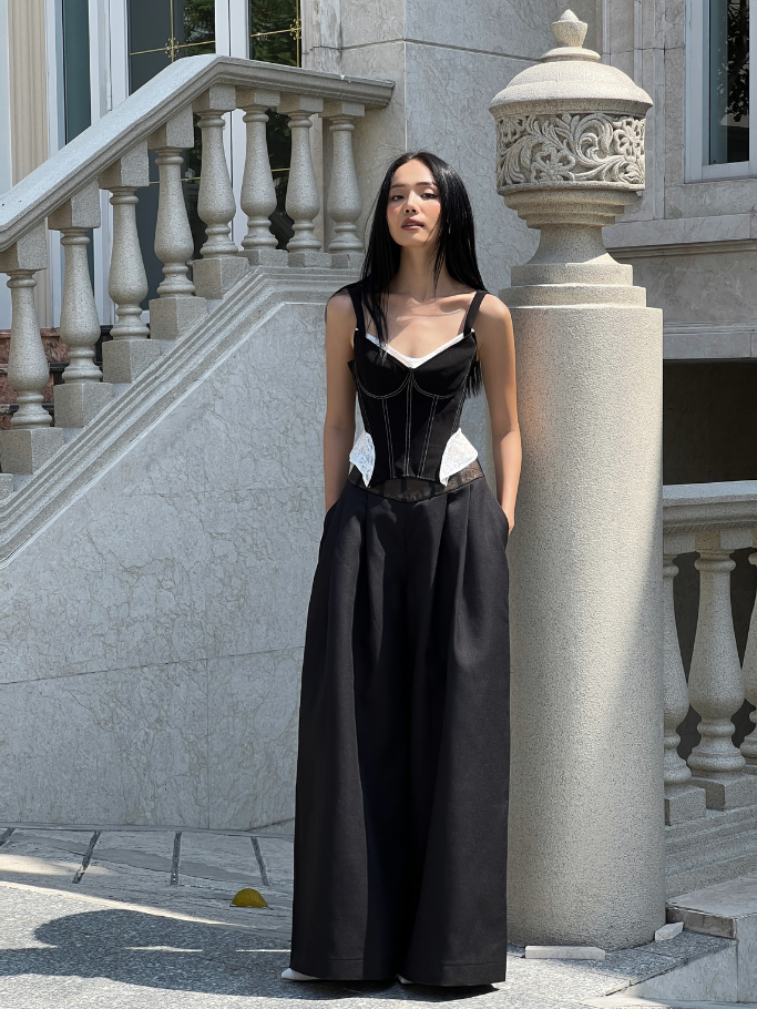 COCO SIN - Áo Corset Nhung Đen Phối Ren