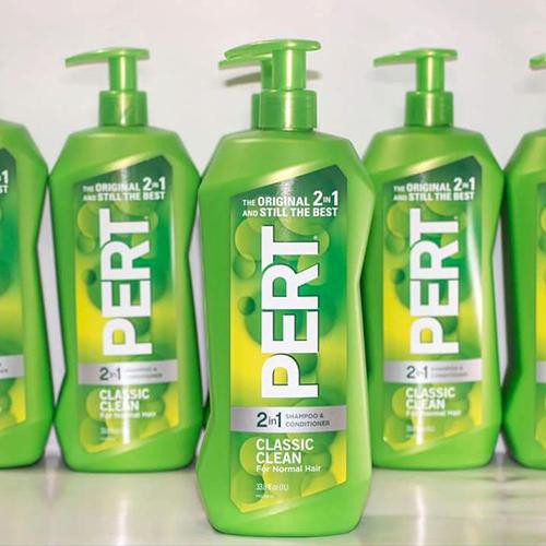 DẦU GỘI PERT CLASSIC CLEAN 2IN1 CÓ VÒI 1Lít