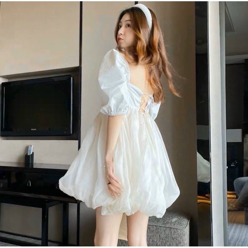 D100 - ĐẦM XOÈ CỔ VUÔNG TAY PHỒNG ĐAN DÂY LƯNG
