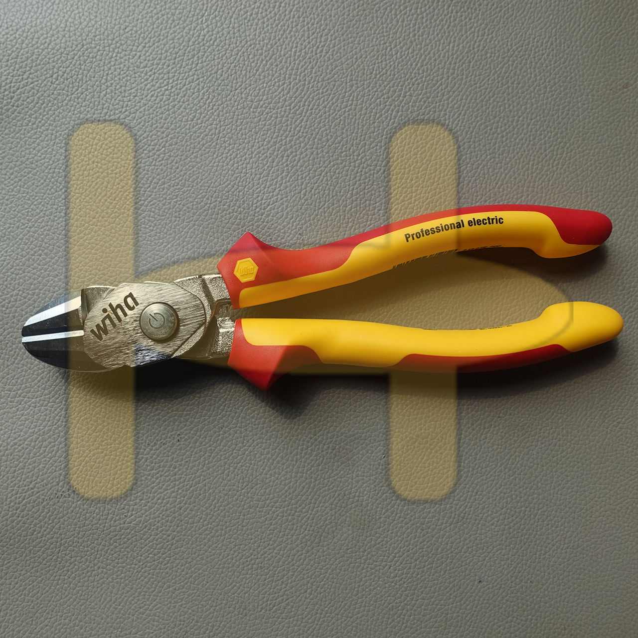 Kìm bi cut cách điện 1000V Wiha  38191