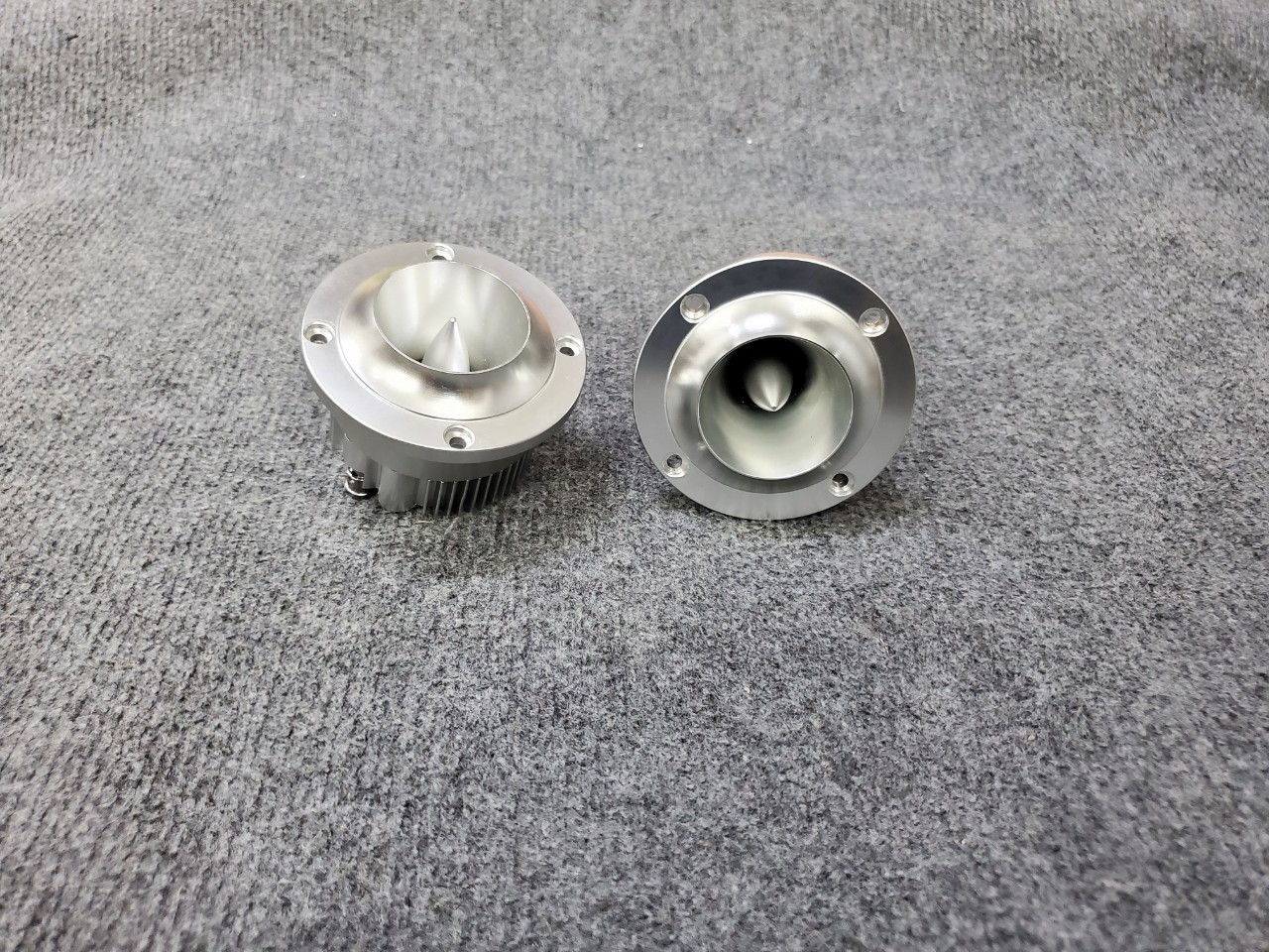 Cặp Củ Loa Dali D25