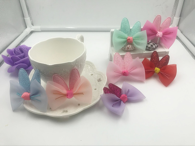 set 2 cái kẹp tóc tóc tay thỏ cho bé.