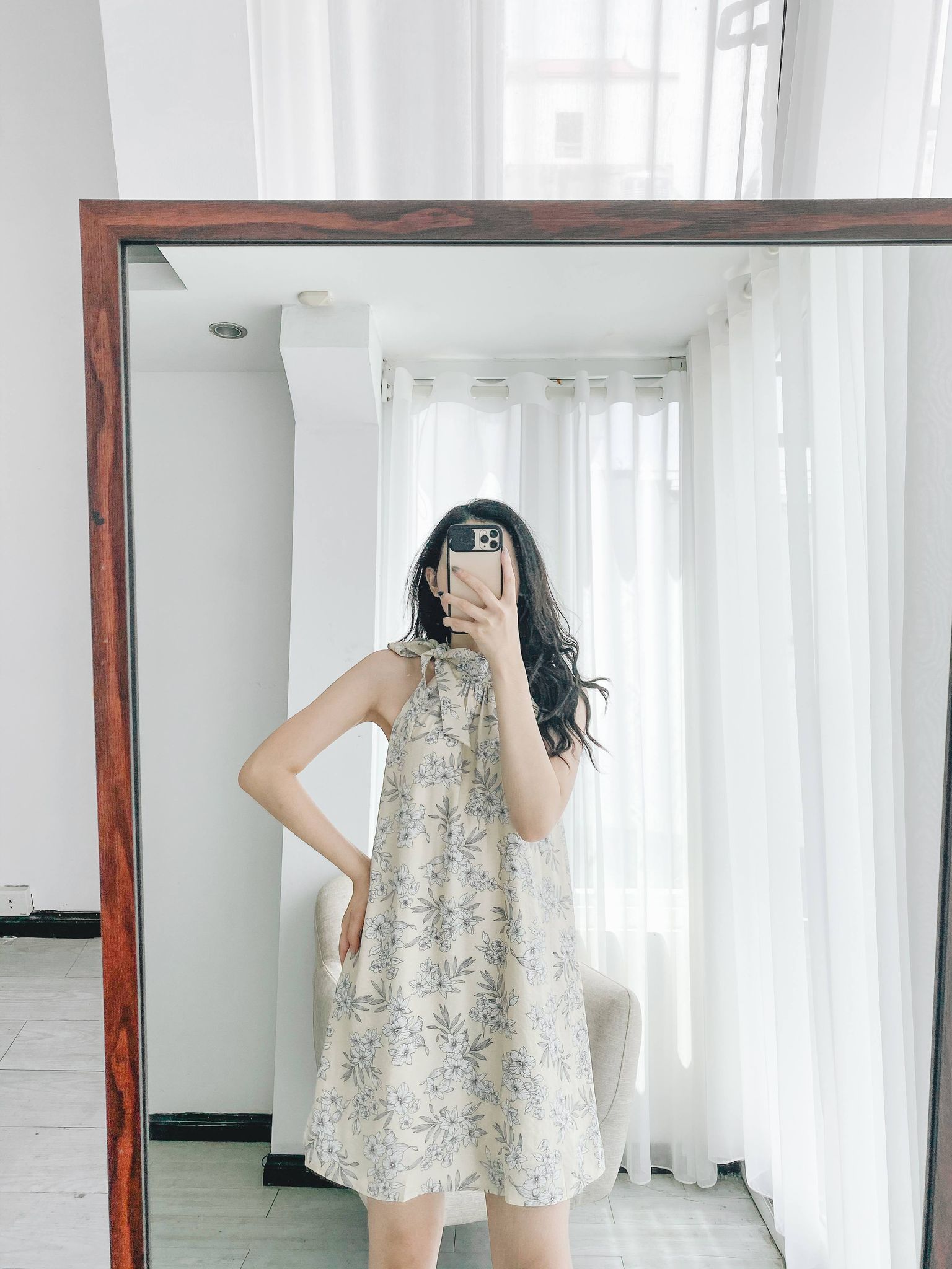 Váy Hoa Nơ Cổ Yếm [Madelen]