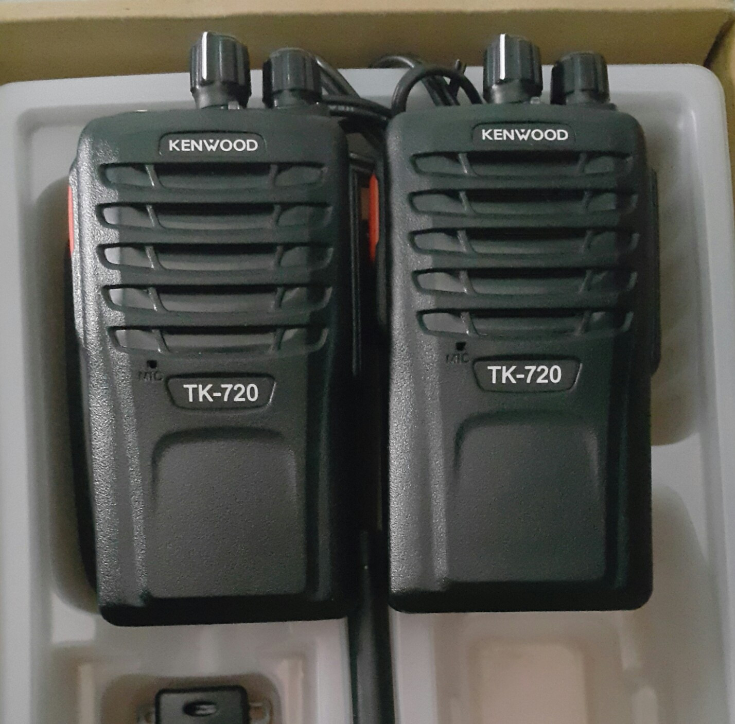 Bộ đàm cầm tay Kenwood TK720 (Nồi đồng cối đá, bảo hành 24 tháng)