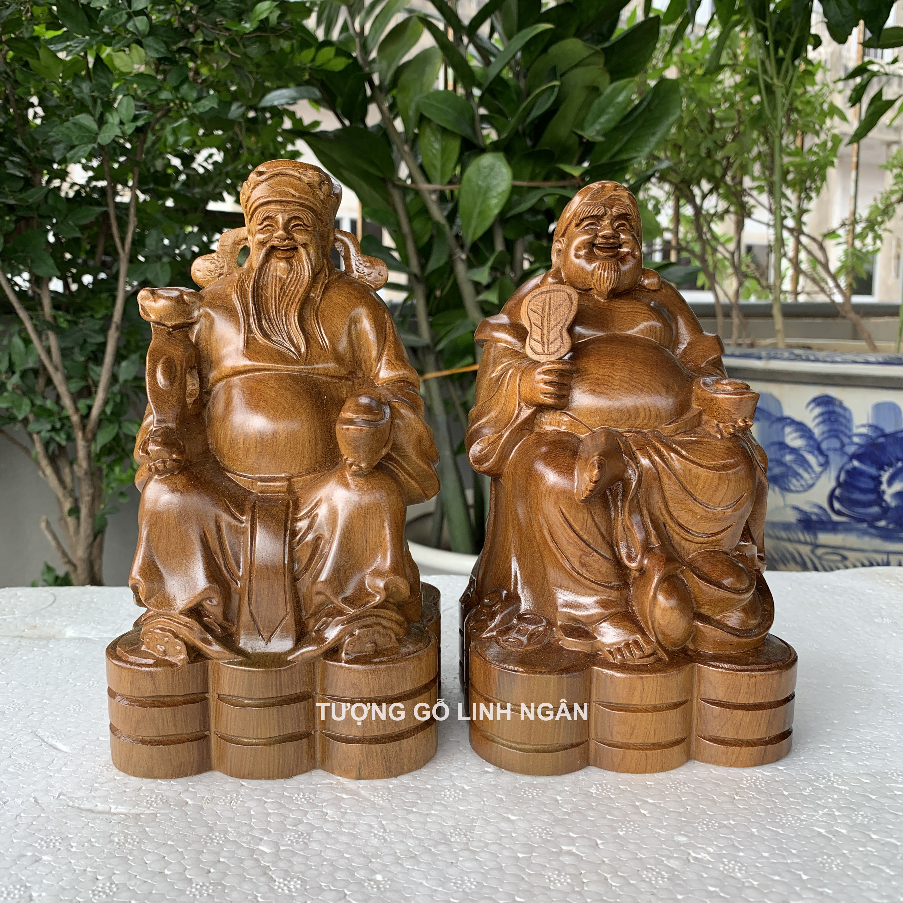 Bộ tượng Thần tài thổ địa gỗ bách xanh cao 20 (cao 20 ngang 11 sâu 10)