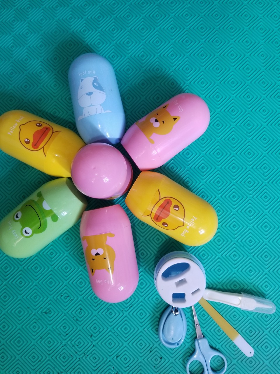 Bộ bấm móng tay chân cho bé 4 chi tiết
