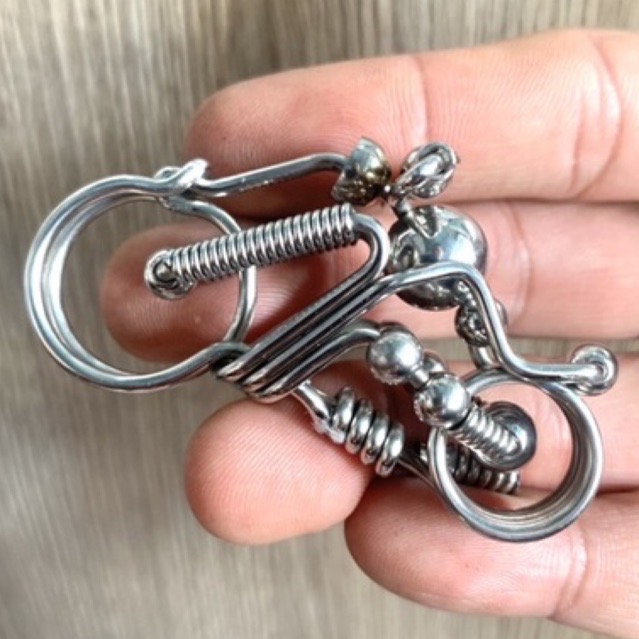 Móc khoá thủ công inox 304 kiểu dáng xe HARLEY