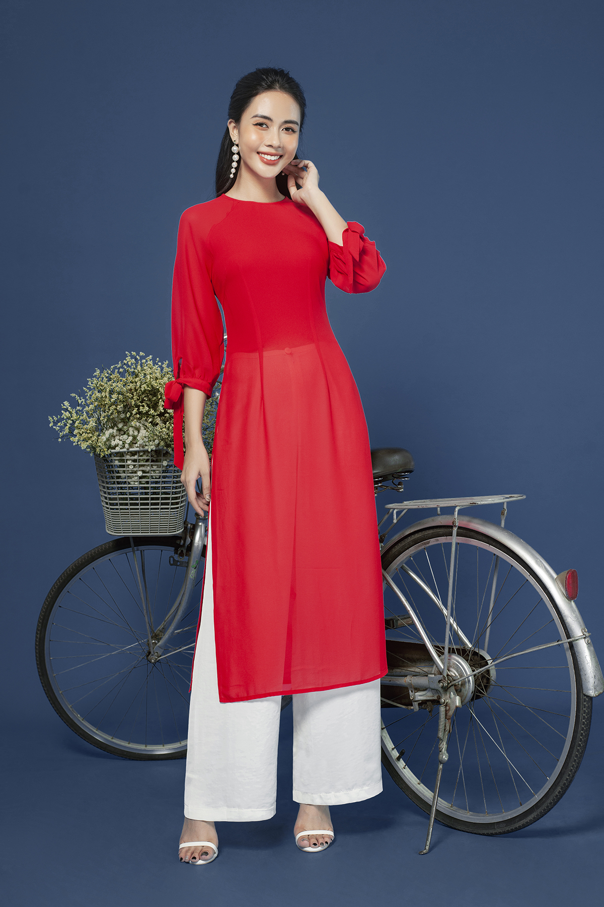 Áo dài cách tân tay kiểu bồng - V61A19Q027