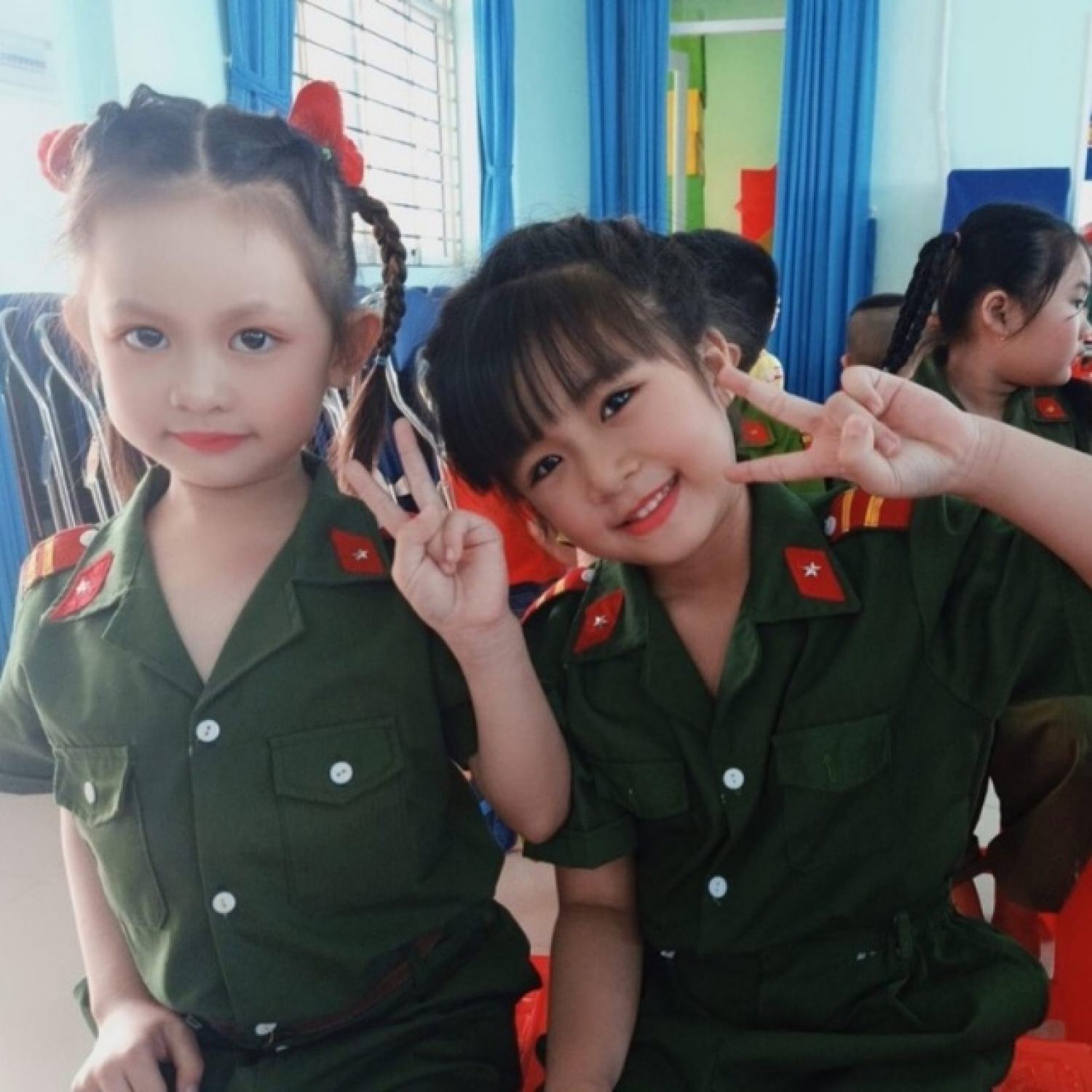Combo 2Bộ Quần Áo Bộ Đội Trẻ Em Kèm Nón Bèo