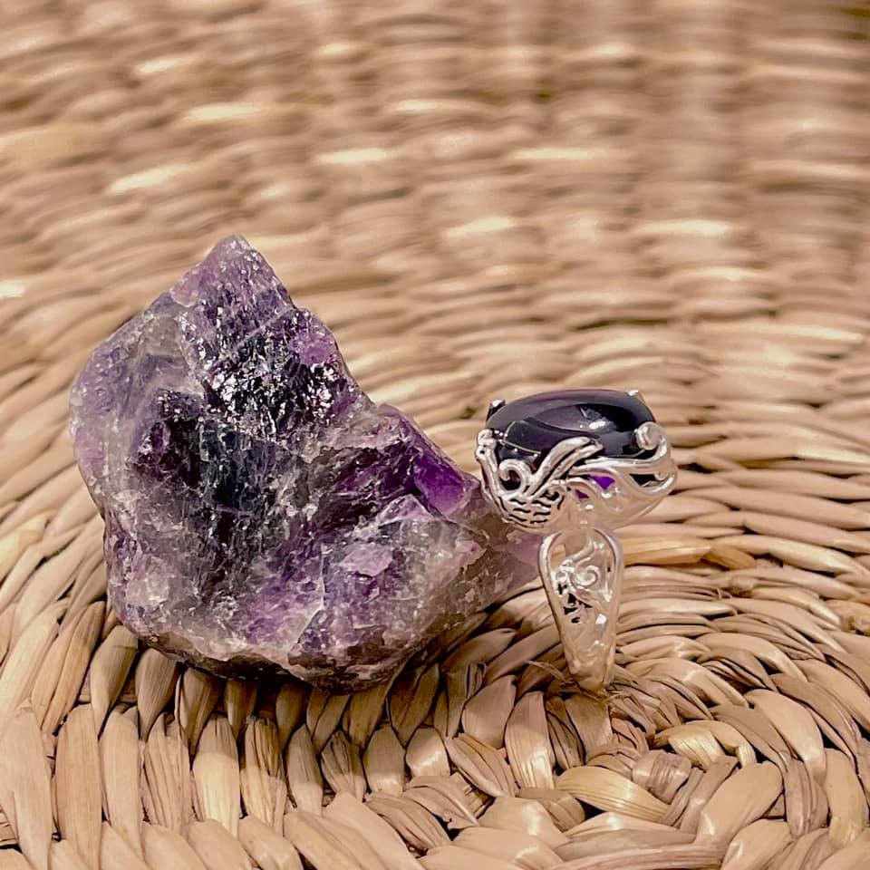 Nhẫn phượng hoàng đá ngọc