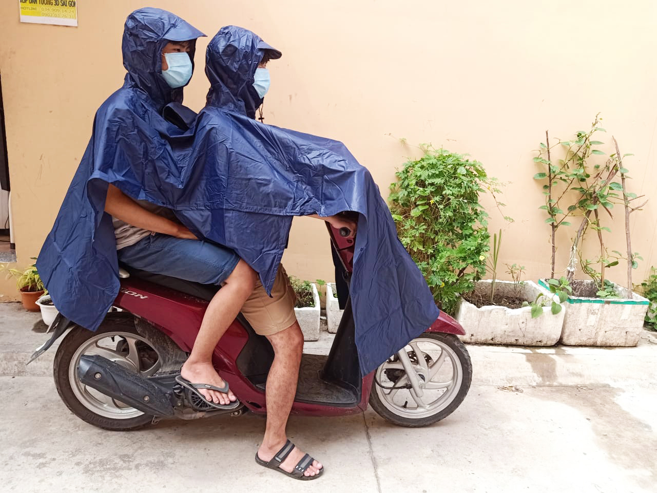 [HCM] Áo mưa 2 đầu vải dù bền
