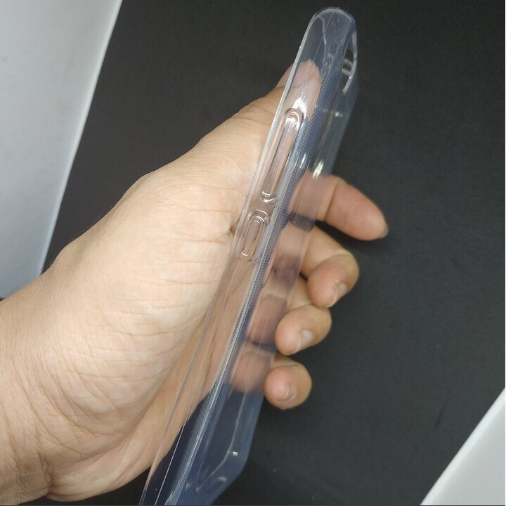 Ốp lưng Silicon trong suốt Vsmart Bee cao cấp